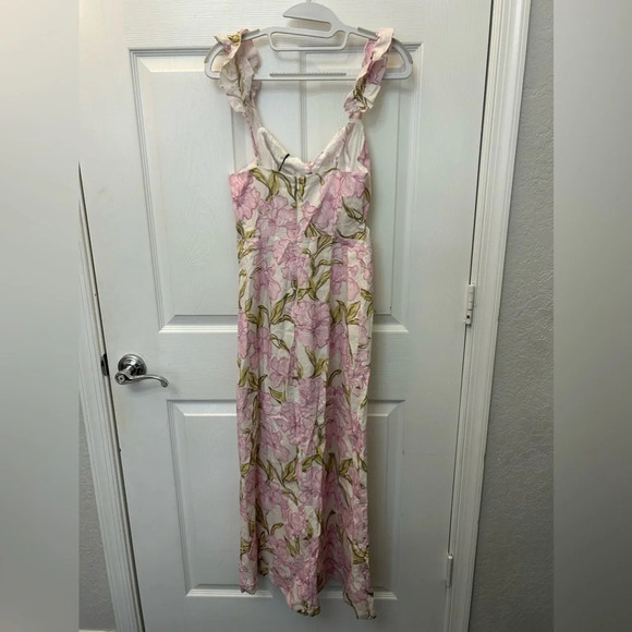 ! AMALIE THE LABEL - EVERLY TIE FRONT MIDI DRESS IN ISIA FLORAL - Picture 7 of 7